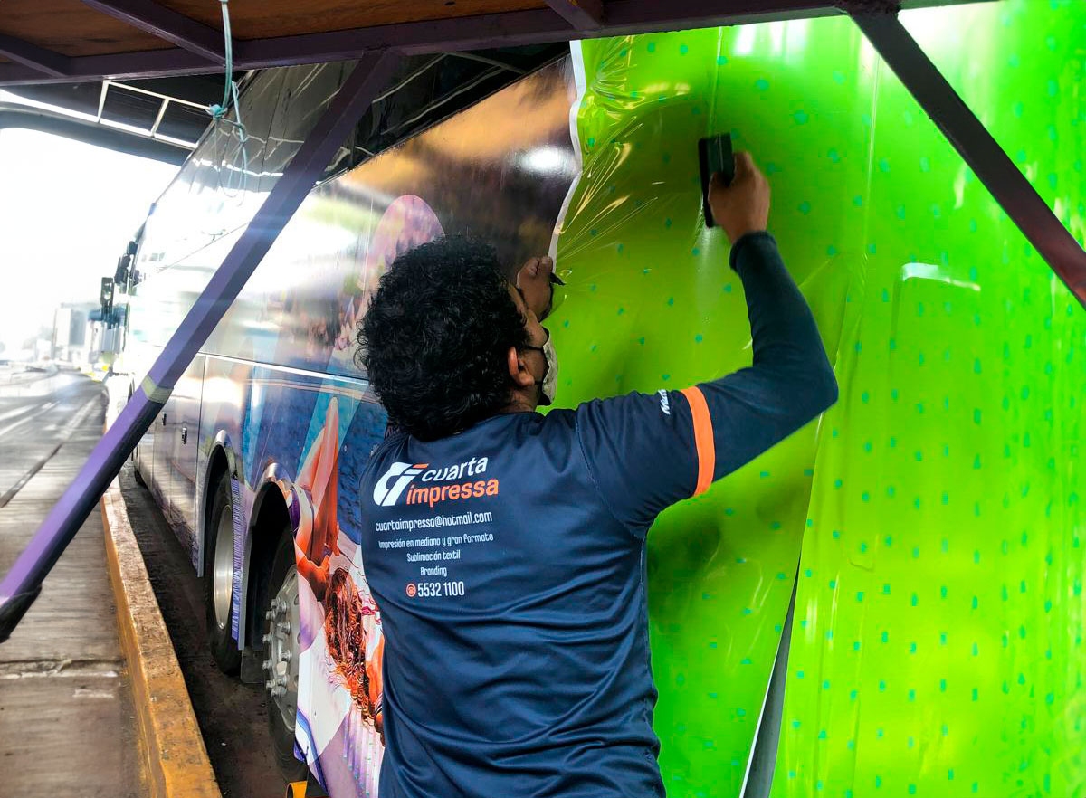 Publicidad móvil impresa en vinil adhesivo para camioneta